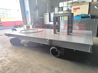 5吨牵引ky平台_KY（中国）一站式服务平台 带上装架3I.jpg