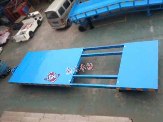 平板车 15吨伸缩型ky平台_KY（中国）一站式服务平台