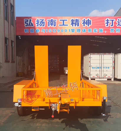 3吨ATVky平台_KY（中国）一站式服务平台 小轿车拖车5I.jpg